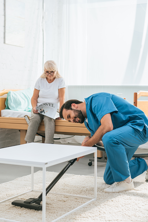 carebuilders-caregiver-cleaning